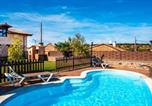 Location vacances Santa Marta de Tormes - Casa Rural Gorriones-1