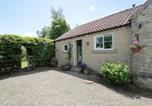 Location vacances Kirkbymoorside - Henhouse Cottage-1