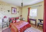 Location vacances  Nièvre - Farmhouse in Talon with Scenic Views-2