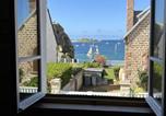 Location vacances Penvénan - Hjem Port Blanc A breathtaking setting facing th-1