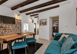 Location vacances Zagvozd - Cozy Home In Baska Voda With Private Swimming Pool, Can Be Inside Or Outside-3
