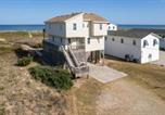 Location vacances Kill Devil Hills - Summer Days 4 Bedroom Oceanfront Home-1