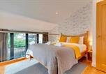 Location vacances Cambridge - 25a City Road · Luxury City centre townhouse with courtyard Pass the Keys-3