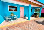 Location vacances  Aruba - Private Retreat King Bed Near Palm Beach-1