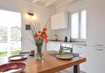 Location vacances Sant'Agata di Militello - Stunning Home In Torrenova With Swimming Pool-3