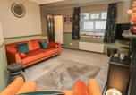 Location vacances  Gare d'Halifax - Franbols Cottage-4