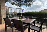 Location vacances Torroella de Montgrí - Casa con Gran Jardín Privado y Piscina Comunitaria en Torroella de Montgrí - Es-323-44-3