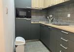 Location vacances  Dražmirovac - Luxury Pool Apartment Jagodina-4