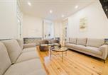 Location vacances  Lisbonne - Heart of Lisbon Luxe Stay for 10-1