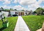 Location vacances Asnelles - Maison confortable à Ver-sur-Mer avec jardin privé-1