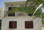 Location vacances Sućuraj - Apartment Smil-3