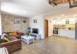 Location vacances Ploče - Awesome Home In Ploce With Jacuzzi-2