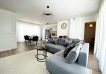 Location vacances  Val-d'Oise - The Modern Chic Haven, La Défense (16'), Parking-3