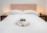 Location vacances Windsor - Stylish Spacious Apartment in Central Windsor-3