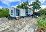 Location vacances Harlingen - Stunning Stacaravan In Tzummarum-1