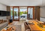 Location vacances Brixen im Thale - Modern garden apartment with sauna near ski lift-1