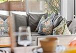 Location vacances Winchester - The Oaks Barns - Luxury Barn Stay with Hot Tub in the Countryside, Large Groups, Pet Friendly by Blue Puffin Stays-3