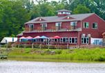 Hôtel Williamsburg - Surry Seafood Company-1