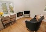 Location vacances  Gare de Ton Pentre - Heidiaway Lodge-1