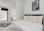 Location vacances Bognor Regis - Open Mind Property - Cozy 4br Flat & Hottub, Bognor-4