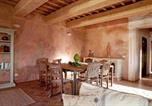 Location vacances  Province de Pise - Ferienwohnung in Volterra mit Gemeinschaftspool-4