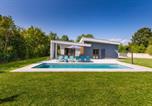 Location vacances Kanfanar - Villa Mariva-1