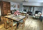 Location vacances  Cantal - La Maison De Jeannine Et Maurice-4