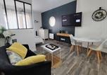 Location vacances Saint-Jean-de-Monts - Loft avec terrasse en centre ville-1