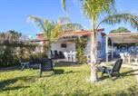 Location vacances  Province de Vibo-Valentia - 3 Bedroom Beautiful Home In Ricadi-1