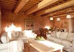 Location vacances  Province de Pise - Ferienwohnung in Volterra mit Gemeinschaftspool-1