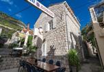 Location vacances Ston - Apartments and rooms with parking space Ston, Peljesac - 24234-1