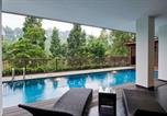 Location vacances Bandung - Chamomile Hill View Villa 6 Bedrooms With a Private Swimming Pool and a Movie Room-4