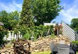 Location vacances  Gare ouest de Bochum - Frankes Lodge Apartment mit Garten, 6 Einzelbetten, Parkplatz-3