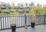Location vacances Bontnewydd - Mulberry Cabin On The Lake-3