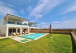 Location vacances Gennadi - The 4th Seaview Villas-3