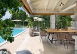 Location vacances Kanfanar - Villa Elena with private pool and sport courts-2