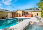 Location vacances Napa - Modern Napa 3bd Wine Country Escape with Pool and Spa-1