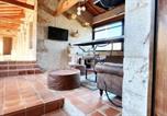 Location vacances Prayssac - Maison charmante au cœur de Puy-l'Évêque avec piscine partagée-2