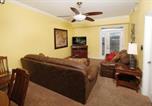 Location vacances Sevierville - Cozy 2br w River Views 2 Min to Pigeon Forge-4
