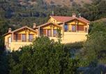 Location vacances Villar de Plasencia - Country Holiday Getaway in Casas del Monte-1