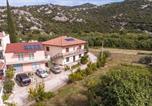 Location vacances Ploče - Gorgeous Home In Peracko Blato With Kitchen-2