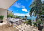 Location vacances Airlie Beach - Whitsunday Beachfront Apartment on Broadwater-1