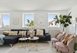 Location vacances Allinge - Idyllic Cliffside Villa With Stunning Sea Views-4