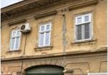 Location vacances Sremski Karlovci - Sremski Karlovci center 4 bedrooms apartment-1