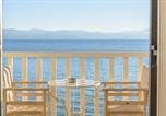 Hôtel makrirahi - Archontiko Seaside Hotel-Beachfront Blue Experience-2