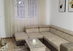 Location vacances  Donji Petrovci - Apartman Lazar-1