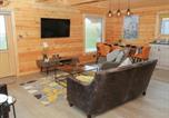 Location vacances  Gare de Burnley - Height End Farm Log Cabin-4