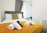Location vacances  Gare de Swansea - Contractor Base - 3 Beds - City Access - Wifi-2