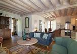 Location vacances Roussines - Cozy Cottage in Roussines, Dordogne-2