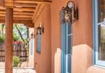 Location vacances Santa Fe - Fabulous Historic Adobe Home Close to Canyon Road-3
